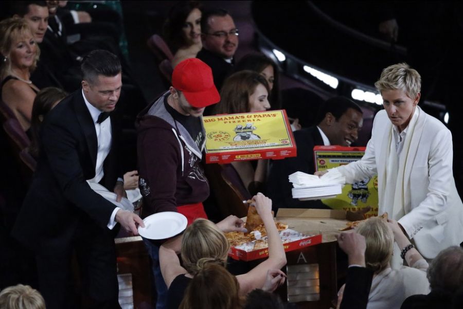 Ellen-DeGeneres-livre-des-pizzas